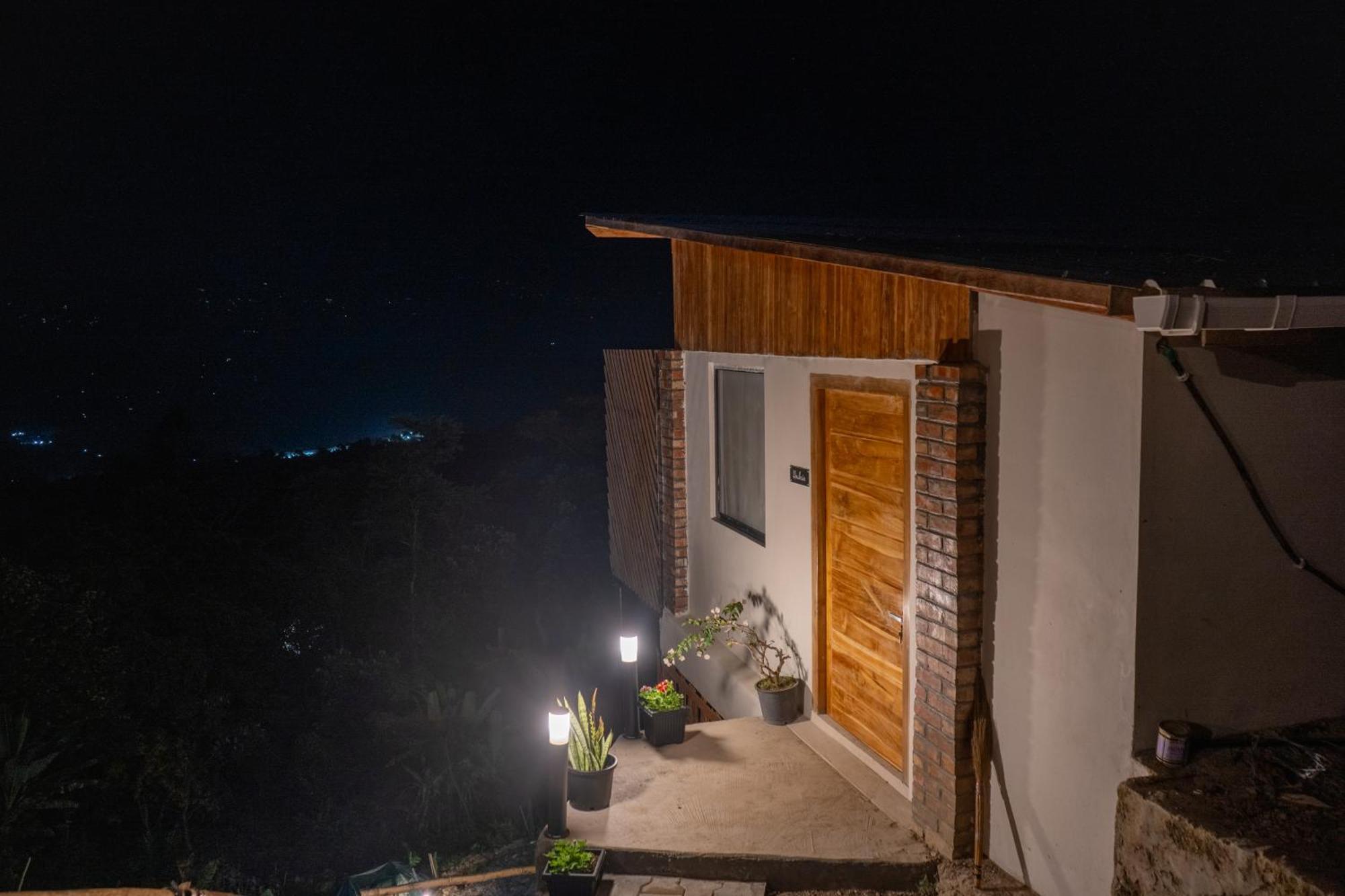 Cave Hill By Ferns Hotel Aizawl Bagian luar foto