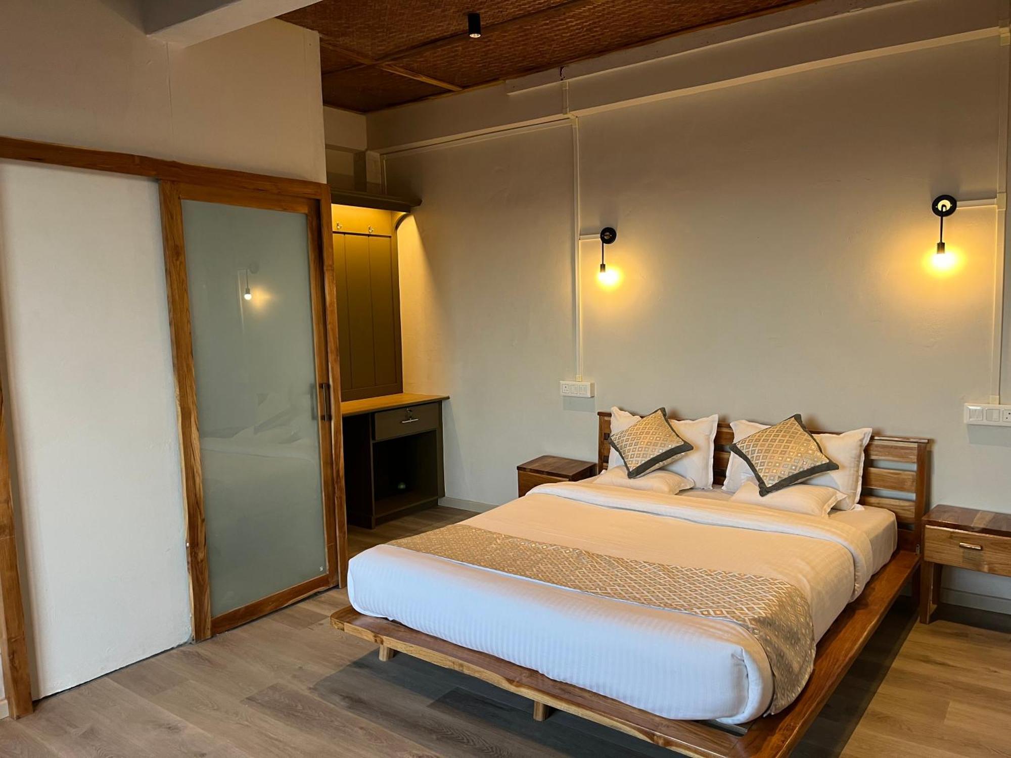 Cave Hill By Ferns Hotel Aizawl Bagian luar foto