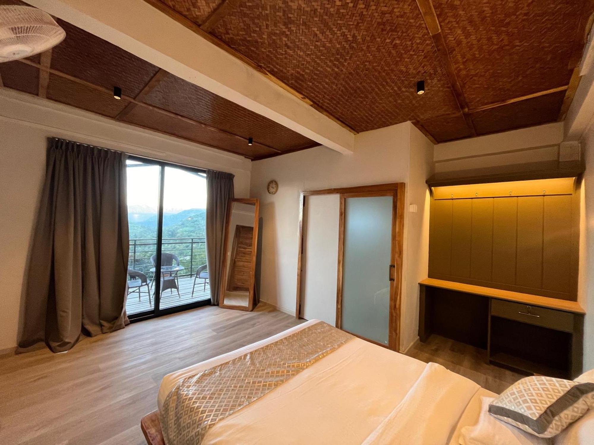 Cave Hill By Ferns Hotel Aizawl Bagian luar foto